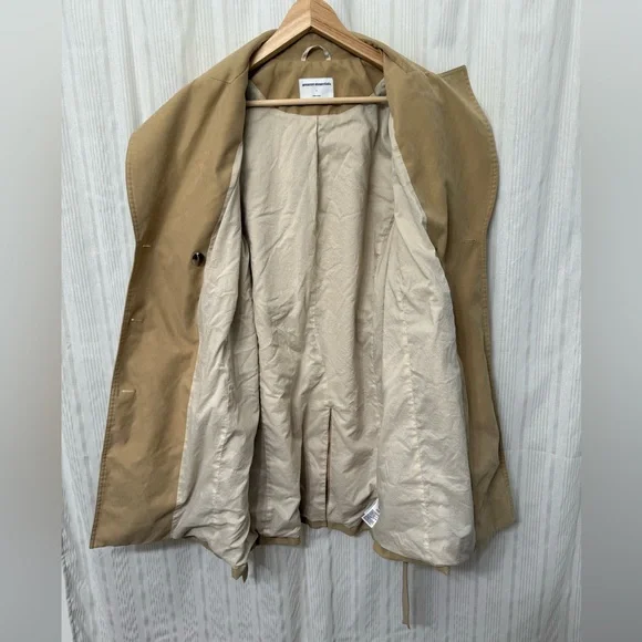PERFECT CONDITION💖 Light Tan Camel Trenchcoat from Amazon Essentials - Picture 3 of 10